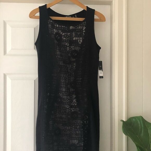 NEW ✨ Layered Lace Knit Sleeveless Sheath - Picture 4 of 8